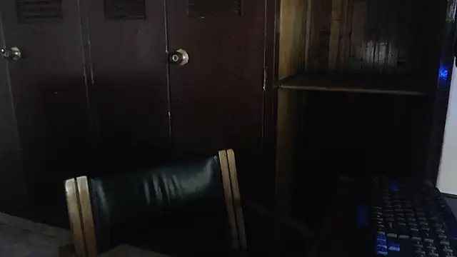 Snapshot of sthepany_gold chatting on 09.27.25 sthepany gold online show from 09.27.25