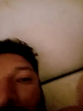 Snapshot of hendy692 chatting on 10.12.25 hendy692 online show from 10.12.25