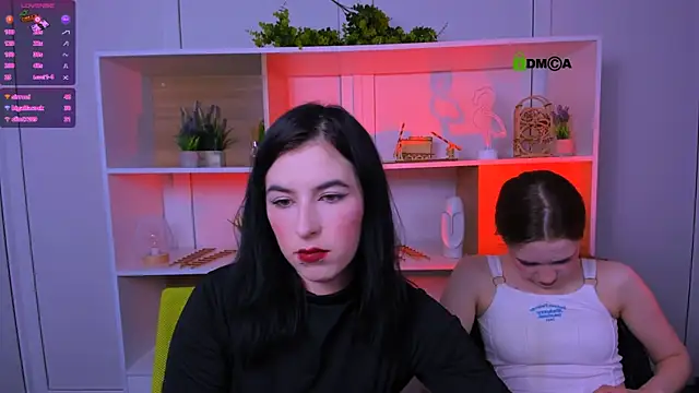 Snapshot of janet_shy chatting on 09.24.25 janet shy online show from 09.24.25