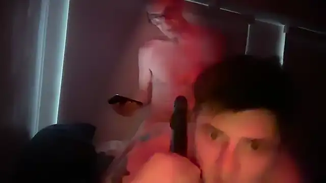 Snapshot of Trippgetsfucked chatting on 09.28.25 Trippgetsfucked online show from 09.28.25