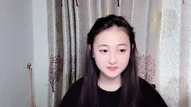 Snapshot of xxz98 chatting on 10.25.25 xxz98 online show from 10.25.25