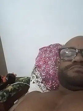 Snapshot of Parrudosjk chatting on 11.08.25 Parrudosjk online show from 11.08.25