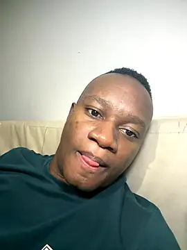 Snapshot of iamfelipee chatting on 11.01.25 iamfelipee online show from 11.01.25