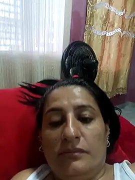 Snapshot of Titiss8921 chatting on 09.14.25 Titiss8921 online show from 09.14.25