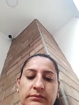 Snapshot of Titiss8921 chatting on 09.15.25 Titiss8921 online show from 09.15.25