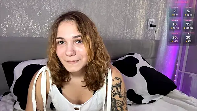 SunPunnyGirl online show from 09.29.25