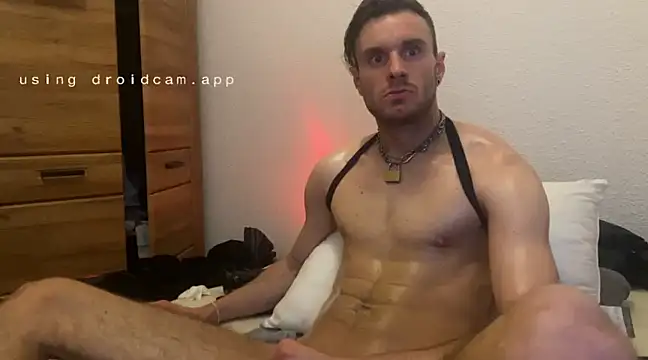 Snapshot of sexbooy27 chatting on 03.10.25 sexbooy27 online show from 03.10.25