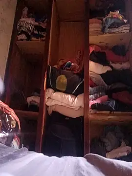 Snapshot of jojo1986No chatting on 10.15.25 jojo1986No online show from 10.15.25