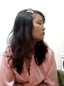 Snapshot of Heulwen-22 chatting on 09.30.25 Heulwen-22 online show from 09.30.25