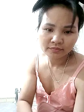 Snapshot of Heulwen-22 chatting on 10.01.25 Heulwen-22 online show from 10.01.25