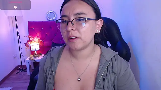 SashaGrey   online show from 09.17.25