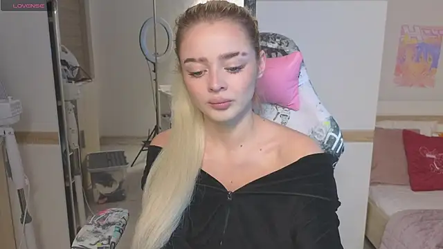 Snapshot of Relax_Time_ chatting on 09.28.25 Relax Time online show from 09.28.25