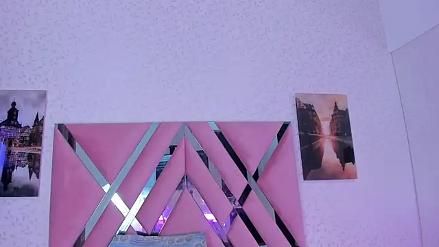 Snapshot of victoriavelasquez chatting on 09.13.25 victoriavelasquez online show from 09.13.25