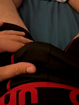 Snapshot of T0To_ chatting on 10.18.25 T0To  online show from 10.18.25