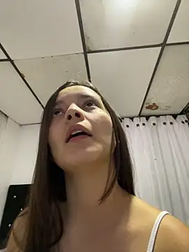 Snapshot of Mia_jhoonson chatting on 10.14.25 Mia jhoonson online show from 10.14.25