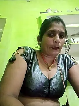 Snapshot of Hot-piuy chatting on 09.17.25 Hot-piuy online show from 09.17.25