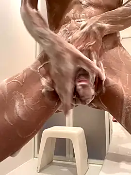 Snapshot of aki_2727 chatting on 10.01.25 aki 2727 online show from 10.01.25