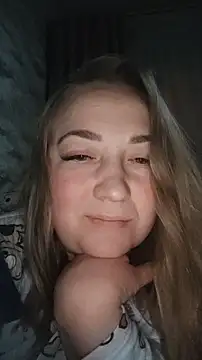 Snapshot of Kiss_Eva chatting on 01.12.25 Kiss Eva online show from 01.12.25