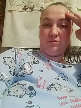 Snapshot of Kiss_Eva chatting on 02.06.25 Kiss Eva online show from 02.06.25