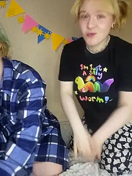 Snapshot of ricky_feline chatting on 09.29.25 ricky feline online show from 09.29.25