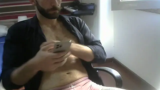 Snapshot of jackgert chatting on 11.16.25 jackgert online show from 11.16.25