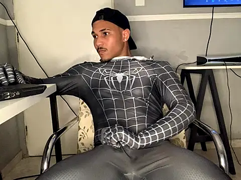 Snapshot of edualqxo chatting on 10.16.25 edualqxo online show from 10.16.25