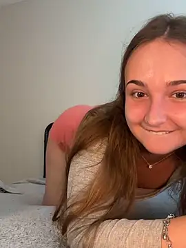 MadilynX777 online show from 10.07.25