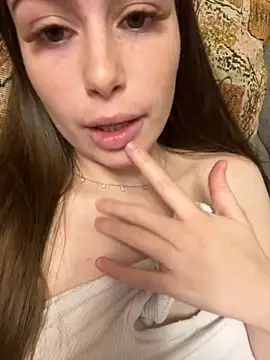 Snapshot of Soyyyaa chatting on 09.25.25 Soyyyaa online show from 09.25.25