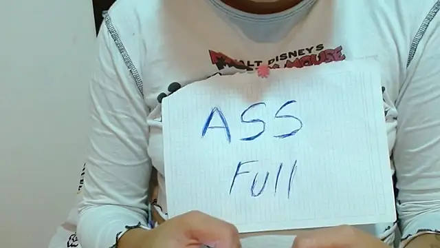 Snapshot of Danna_Nasty chatting on 10.19.25 Danna Nasty online show from 10.19.25