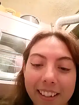 Snapshot of MoonBlueSex chatting on 09.14.25 MoonBlueSex online show from 09.14.25