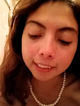 Snapshot of MoonBlueSex chatting on 09.19.25 MoonBlueSex online show from 09.19.25