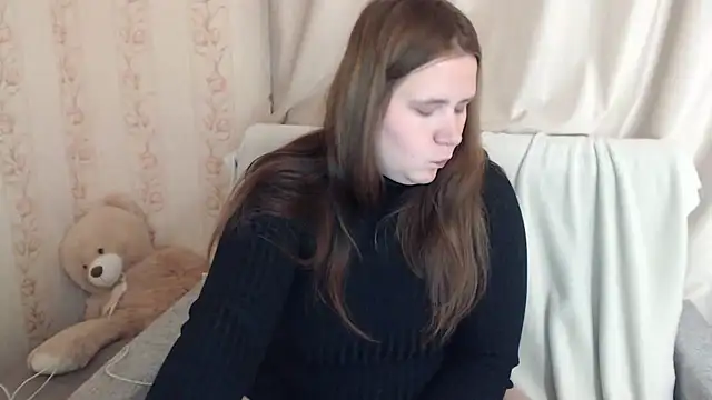 Snapshot of AdelinaLawson chatting on 12.11.24 AdelinaLawson online show from 12.11.24