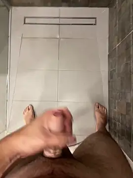 Snapshot of MrZli chatting on 10.21.25 MrZli online show from 10.21.25