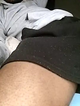 Snapshot of ManualMargay chatting on 11.19.25 ManualMargay online show from 11.19.25