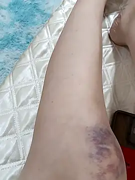 Snapshot of lingling5200 chatting on 10.24.25 lingling5200 online show from 10.24.25