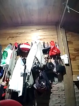 Snapshot of __Ngoc20__ chatting on 10.16.25 Ngoc20 online show from 10.16.25