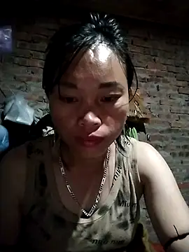 Snapshot of __Ngoc20__ chatting on 10.24.25 Ngoc20 online show from 10.24.25