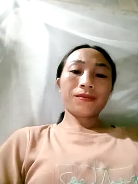 Snapshot of lucybaby00 chatting on 09.12.25 lucybaby00 online show from 09.12.25
