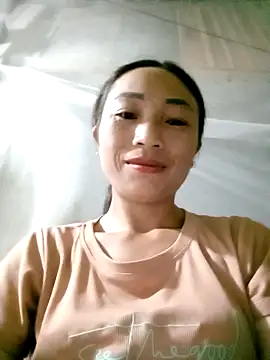 Snapshot of lucybaby00 chatting on 09.23.25 lucybaby00 online show from 09.23.25