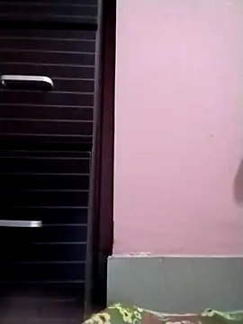 Snapshot of khhlmn chatting on 10.05.25 khhlmn online show from 10.05.25