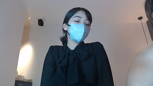 Snapshot of BROsister chatting on 11.10.25 BROsister online show from 11.10.25