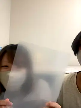 Snapshot of reon_reonreon chatting on 10.23.25 reon reonreon online show from 10.23.25