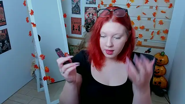 ScarletVixen  online show from 10.20.25