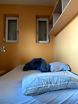 Snapshot of Raveman chatting on 10.24.25 Raveman online show from 10.24.25