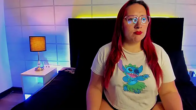 Snapshot of fieryluciana chatting on 10.12.25 fieryluciana online show from 10.12.25