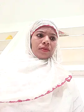 Snapshot of Rubi_sarma chatting on 10.13.25 Rubi sarma online show from 10.13.25