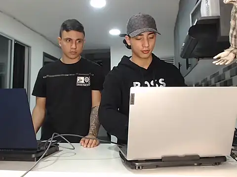 Snapshot of cash_masters777 chatting on 10.17.25 cash masters777 online show from 10.17.25