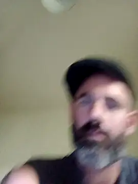 Snapshot of whatYwantMorrre chatting on 10.02.25 whatYwantMorrre online show from 10.02.25