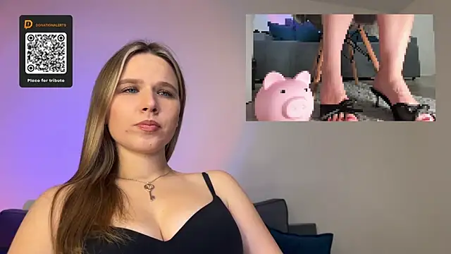 Snapshot of GoddessRoss chatting on 10.26.25 GoddessRoss online show from 10.26.25