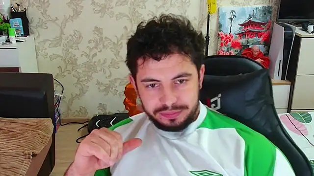 Snapshot of Sam_Gladiator chatting on 10.23.25 Sam Gladiator online show from 10.23.25